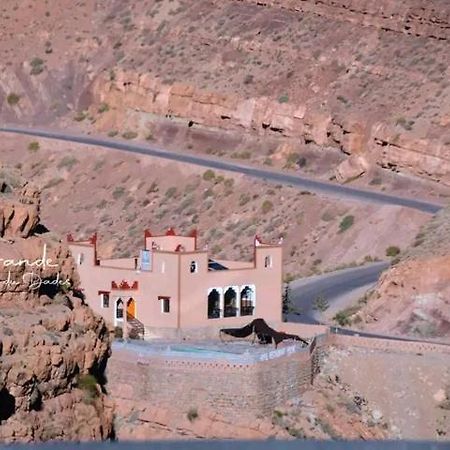 Ostello Kasbah Lucas Akhendachou n'Ait Ouffi Esterno foto