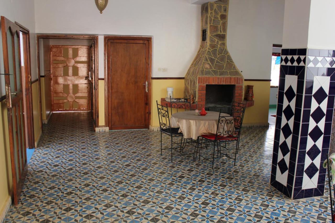 Ostello Kasbah Lucas Akhendachou n'Ait Ouffi Esterno foto