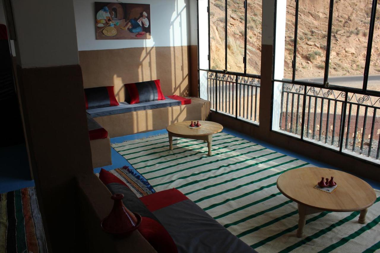 Ostello Kasbah Lucas Akhendachou n'Ait Ouffi Esterno foto